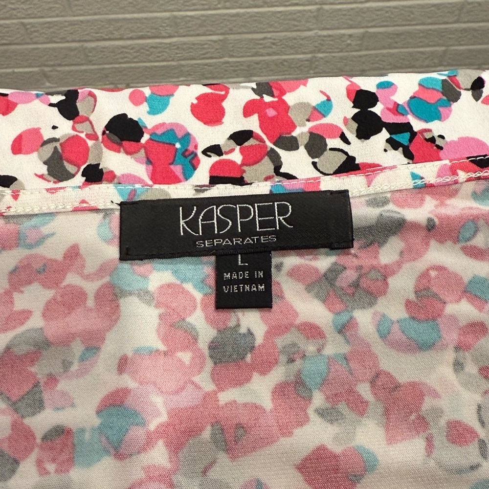 Kasper Pink and Black Ruffled Sleeveless Blouse - Picture 3 of 3